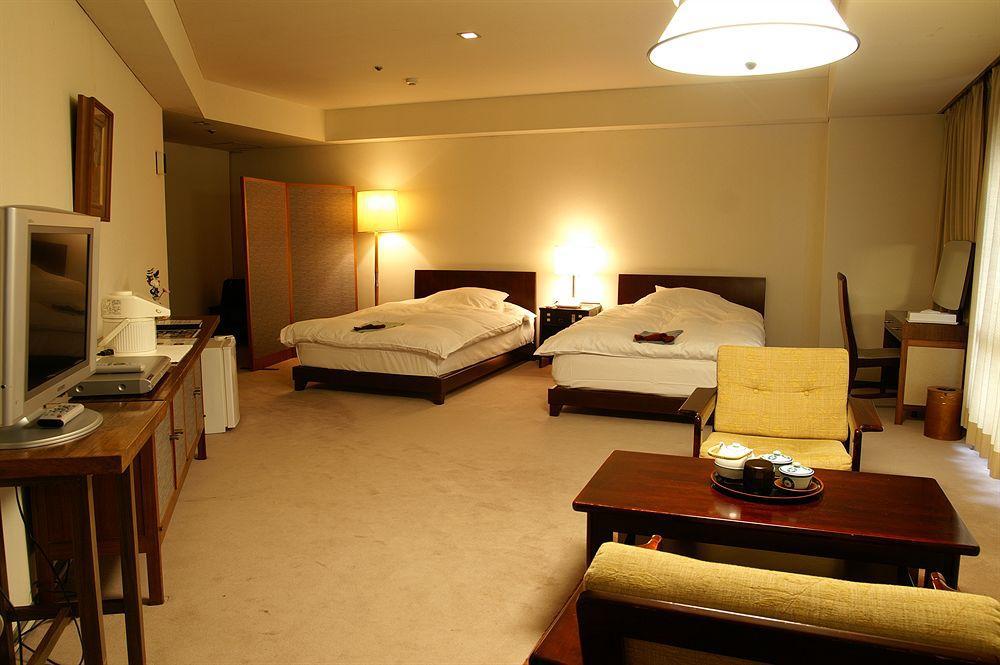 Hotel Ichiei Osaka Esterno foto