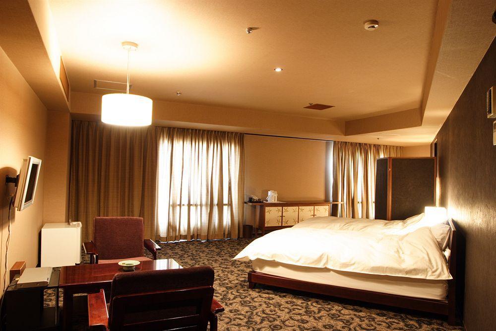 Hotel Ichiei Osaka Esterno foto