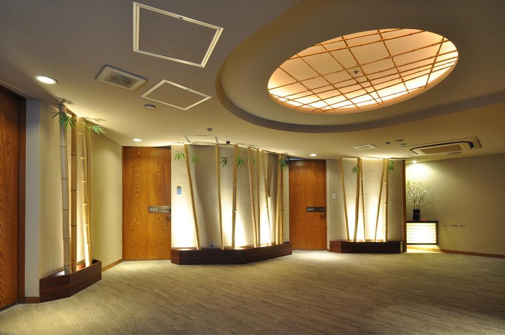 Hotel Ichiei Osaka Esterno foto