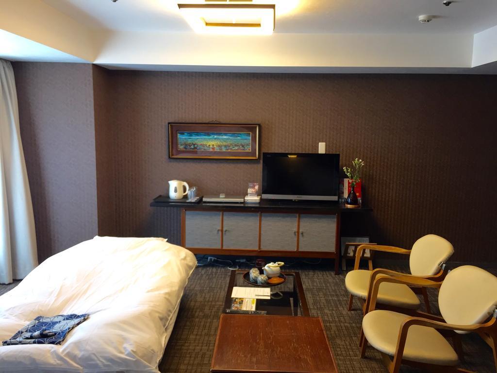 Hotel Ichiei Osaka Esterno foto
