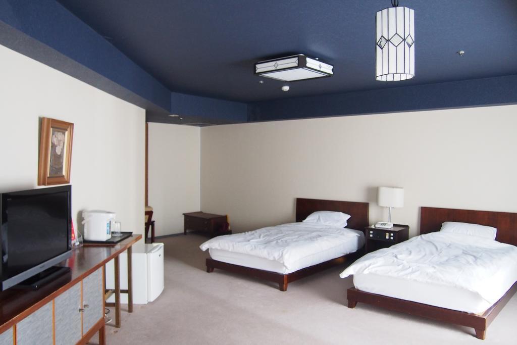 Hotel Ichiei Osaka Esterno foto